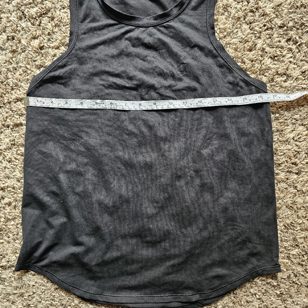 Lululemon black lightweight tank top size S-M‎